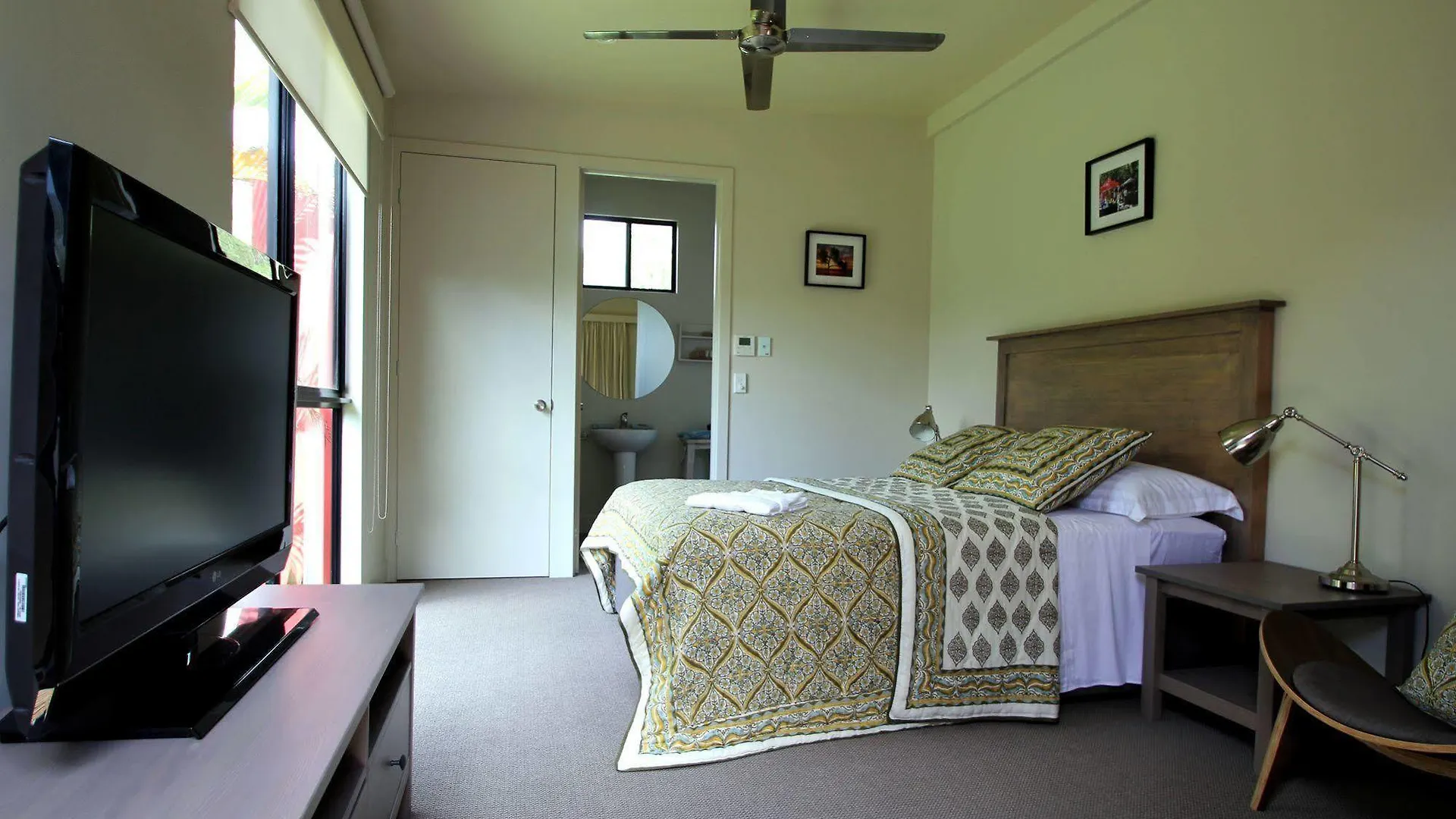 Phoenix Eumundi